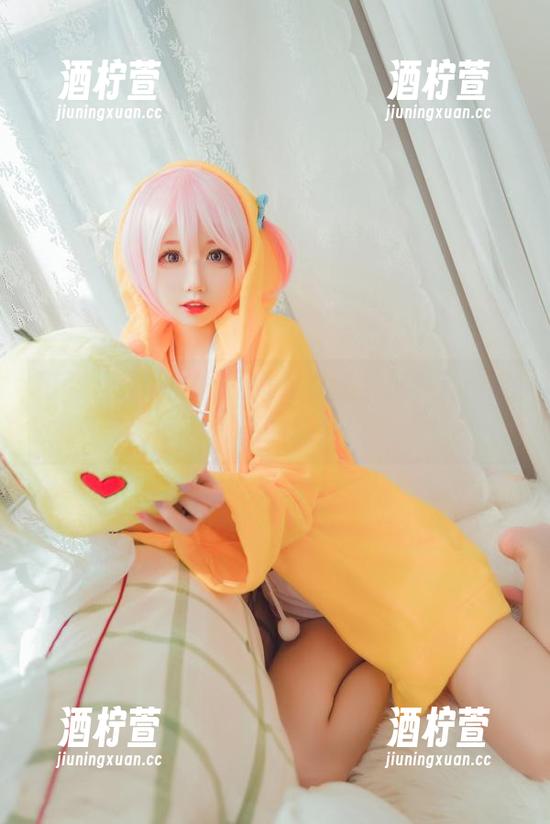 猫君君MaoJun的美足状态，抓住这个免费写真的机会！