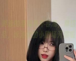 微密圈 – 游泳的姿势真不容易，琳铛铛的原图作品，泳池边的小剧场开演啦！