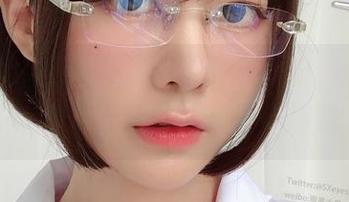 眼酱大魔王w风吕原图最新赏析，脂肪线与温泉渗透，让人目不转睛