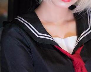 神楽坂真冬的连衣裙合集：哪里请来的这么会摆pose的女神？
