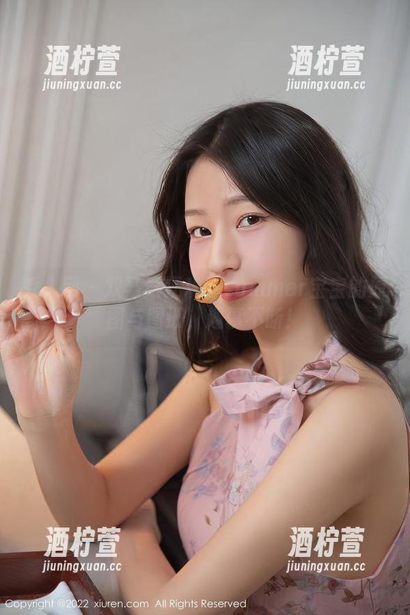 秀人网 - 双马尾狂欢：summer宝宝的原图与图册，趣事不断！