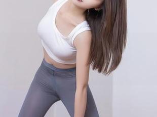 秀人网 – 高清图册里的宋愉愉：短裤配“长段子”的新篇章。