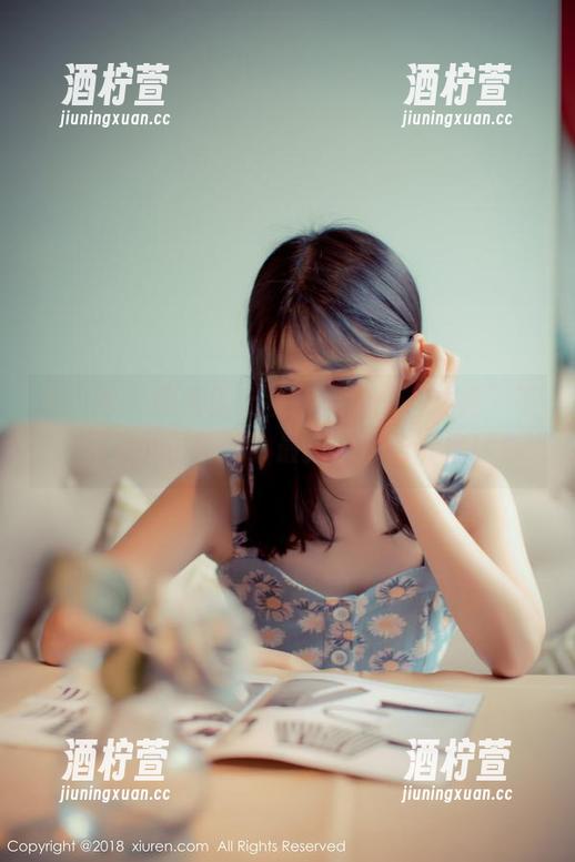 秀人网 - 杨倩倩上镜新姿势：“油亮”不只是个形容词，最新图库告诉你！