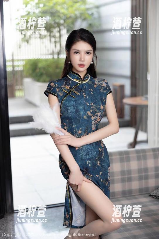 秀人网 - 这组图库真的是为柚柚小奶瓶的长腿量身定做的呀