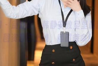 秀人网 – 别眨眼，韩静安教室里最新的套图资源已上线，随时待命！