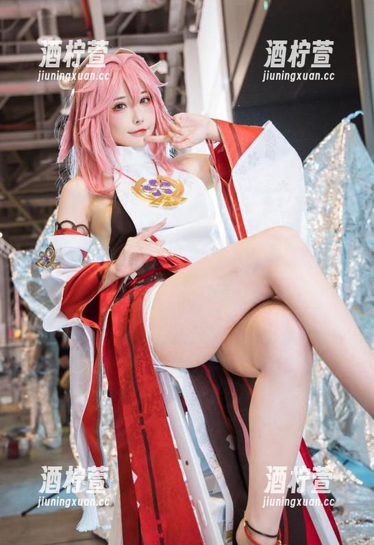 最新图册大赏，糖果果Candy的女神造型，你猜哪一张能撩到你？