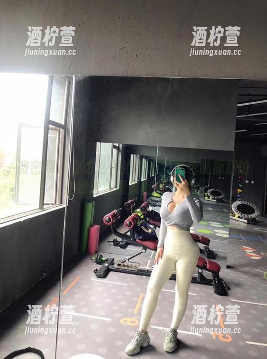 微密圈 - 你怎么忍心错过？紫色哒豚豚的在线粉色图集直接开挂！