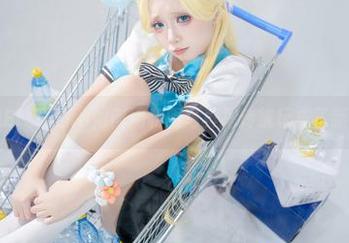 看纸悦Etsu_ko如何用和服写真把传统玩成了新潮流…