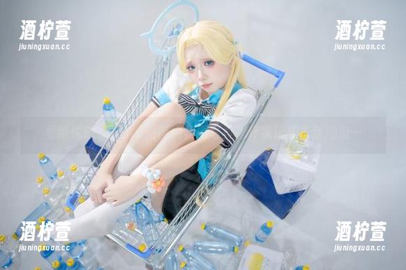 看纸悦Etsu_ko如何用和服写真把传统玩成了新潮流…