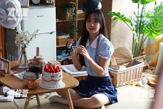 绮梦摄影 - 月月私拍这套图，难道就真的那么“秘密”吗？