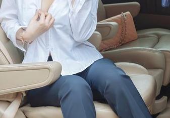 花漾show – 透过原图，Cris_卓娅祺的网袜似乎在低语，我听到了！