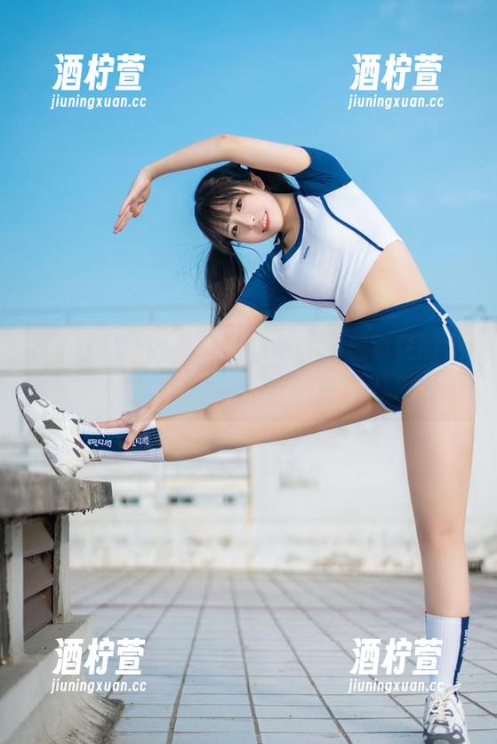 这个“喜多川海梦兔女郎”是虎森森的免费作品，真货，确实让我多看几遍。