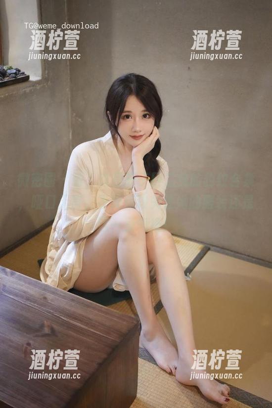 微密圈 - 看，这是轩子巨二兔的豹纹合集，哑口无言，不知道该关注她的服装还是这一身气场！