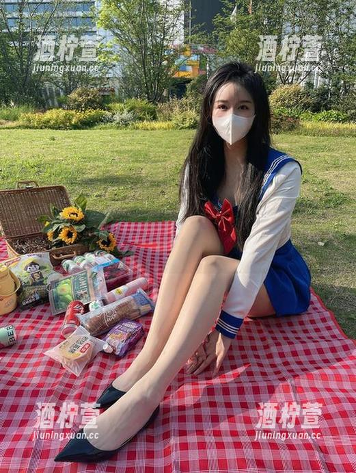 微密圈 - 软妹小九九软妹小九九，姐姐的高清写真集，你确定不来一发？