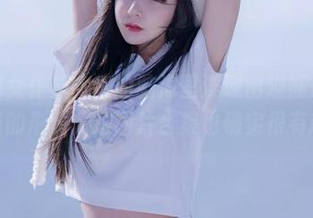 提到女仆长，我的脑海里浮现出过期米线线喵的形象，这图片合集也确实很有趣。