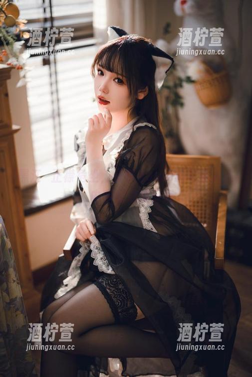 黑江雫正襟危坐，雪晴Astra的写真人生，内容有点意外哦