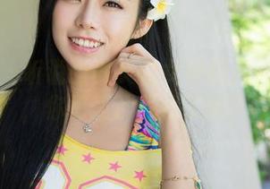 青豆客 – 听说张美荧的女神照片一夜爆红，你们图片下载了吗？