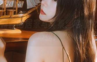 香草喵露露的居家写真集：宅着也能撩动心弦！
