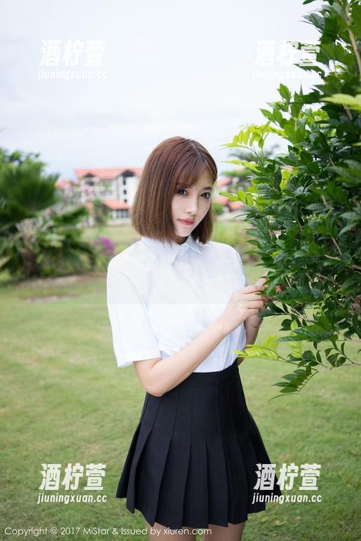 魅妍社 - 一件短裙引发的思考：王婉悠的私房美图到底是吸引还是捉弄呢？