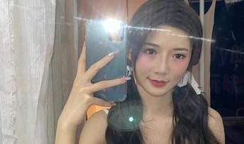 微密圈 – 免费享用，黎允熙baby的修女系列，让人恍惚absurd玩味